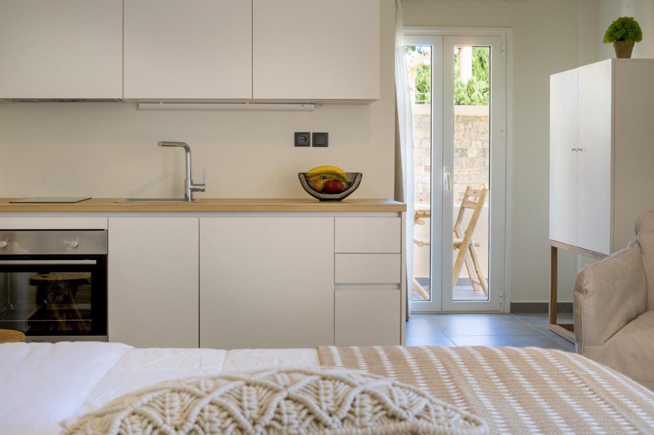 S U E N O - Studios And Apartments, With Shared Pool Kato Daratso Exterior foto